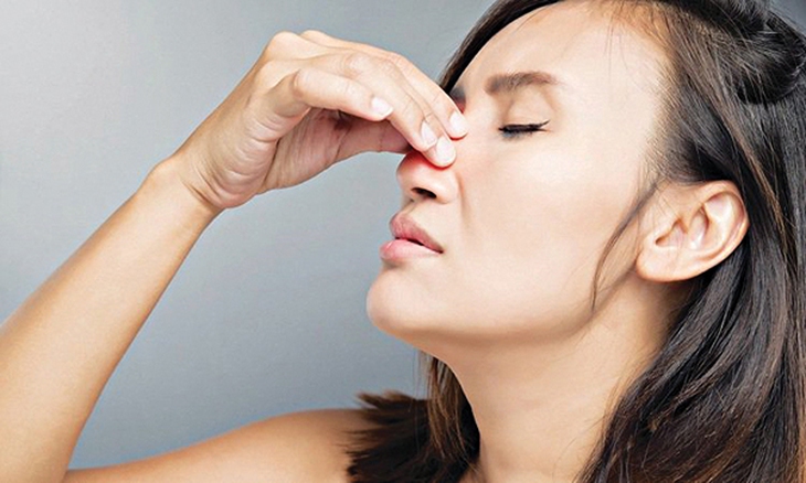triệu chứng COVID-19 